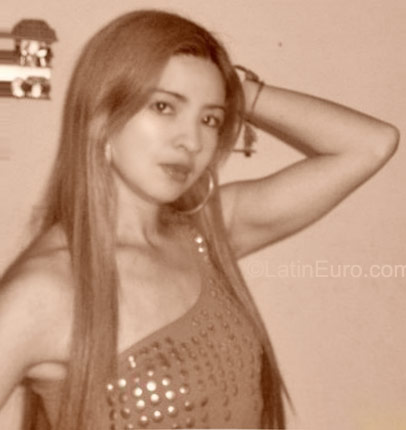 Date this sultry Colombia girl Diana from Santa Rosa De Cabal CO8423