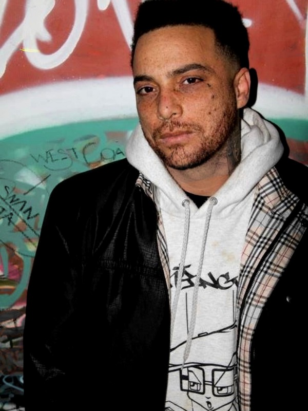 Date this cute United States man Kiser from Oakland US11696