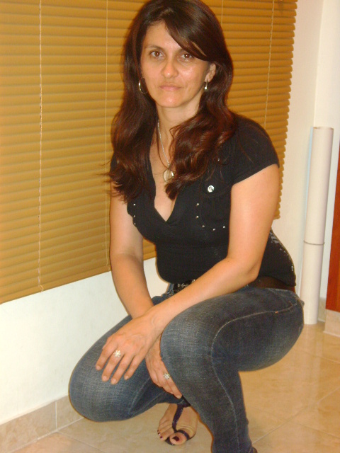 Date this sultry Colombia girl Amparo from Pereira CO8440