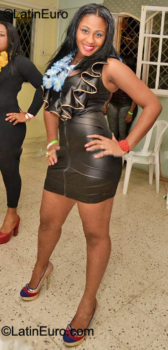 Date this young Jamaica girl Nessa_1 from Kingston JM379