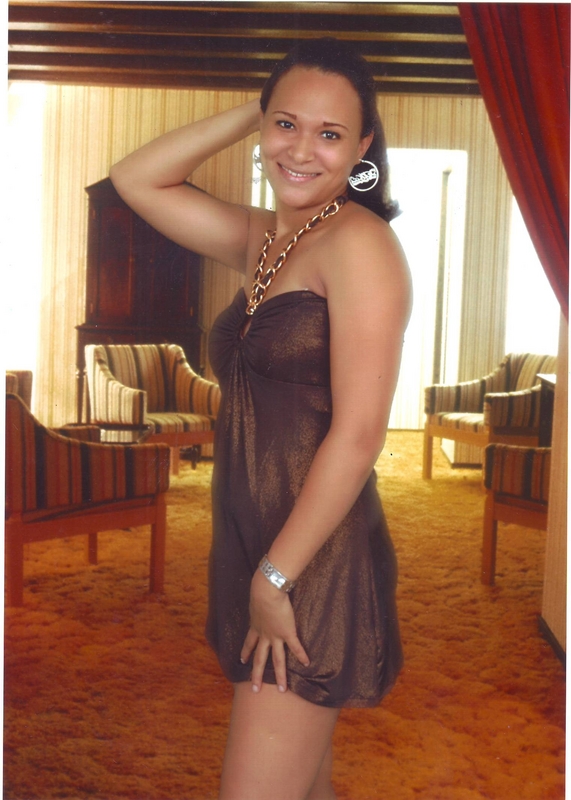 Date this nice looking Dominican Republic girl BUSCO from Santiago DO9812