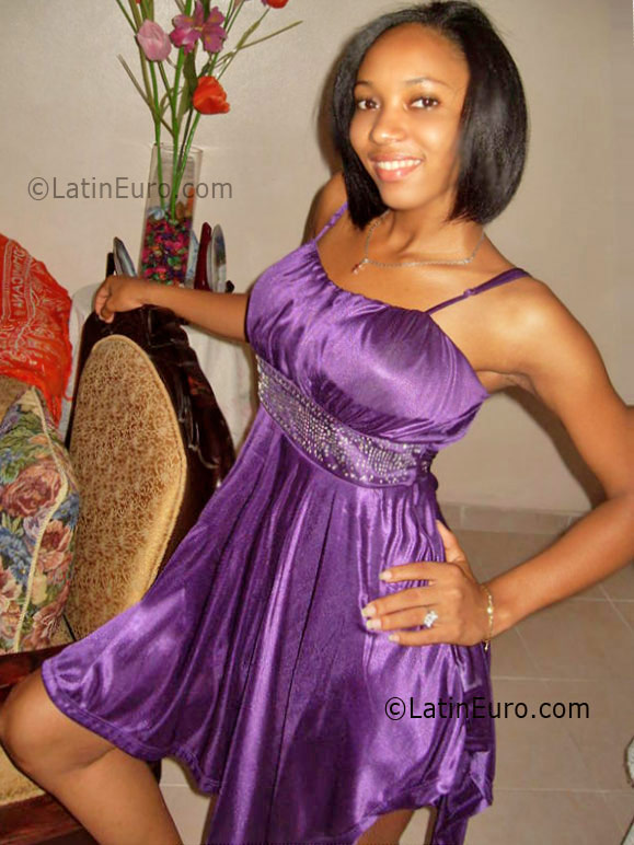 Date this hot Dominican Republic girl Yinet espinal from Santo Domingo DO9868
