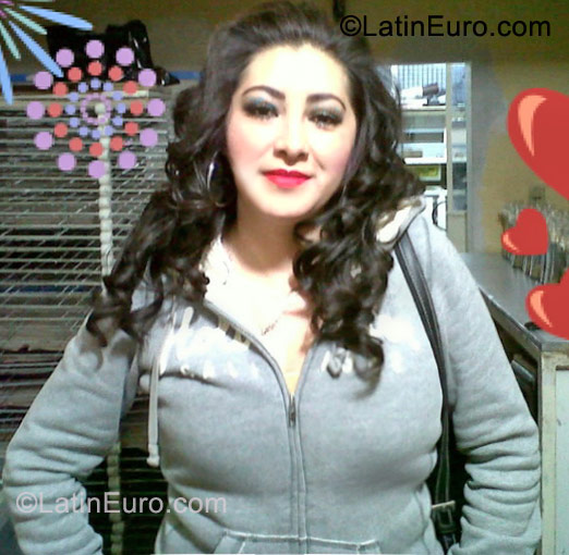 Date this lovely Mexico girl Zahamira from D.f MX528