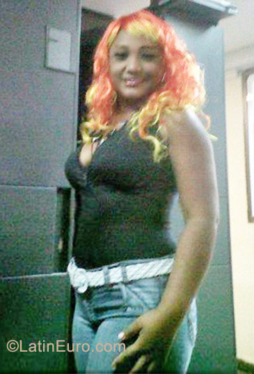 Date this attractive Colombia girl Tania from Santa Marta CO8703