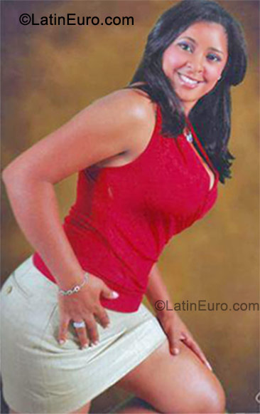 Date this young Dominican Republic girl Lina from Santiago DO9929