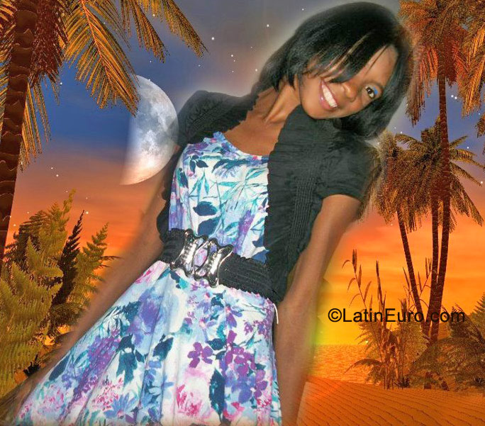 Date this attractive Dominican Republic girl Andry from Santiago DO9930