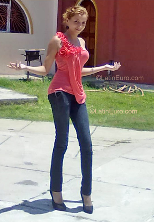 Date this delightful Nicaragua girl Lale from Managua NI73