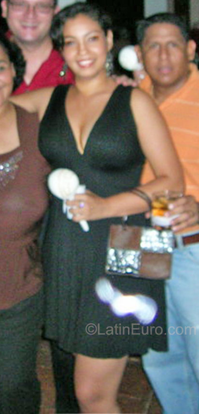 Date this cute Nicaragua girl Cataleya from Managua NI74