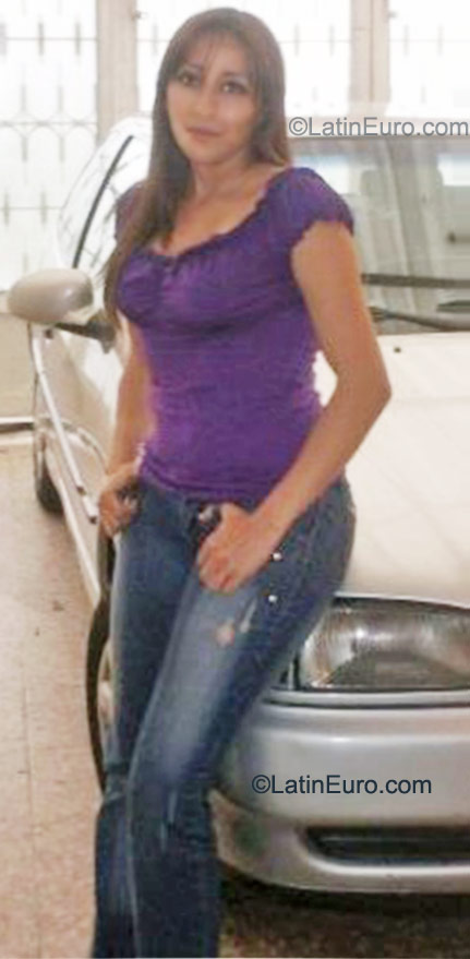 Date this tall Colombia girl Andrea Del Pilar from Bogota CO8789