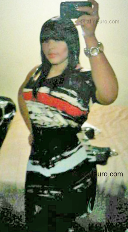 Date this young Dominican Republic girl Kiara from Santiago DO9984