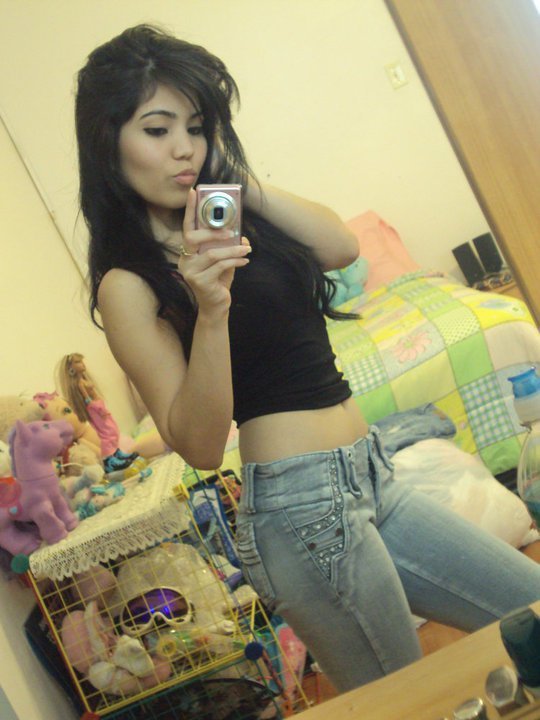 Date this pretty Dominican Republic girl Ana from Santiago DO9985