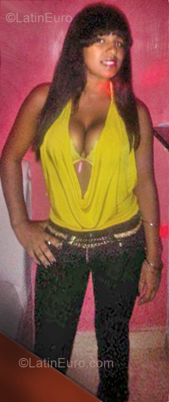 Date this delightful Dominican Republic girl Yennifer from Santo Domingo DO10110