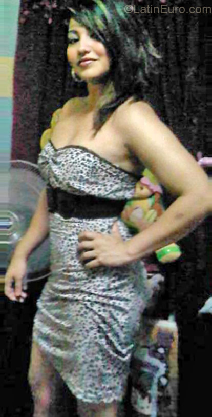 Date this voluptuous Honduras girl Jami from San Pedro Sula HN523