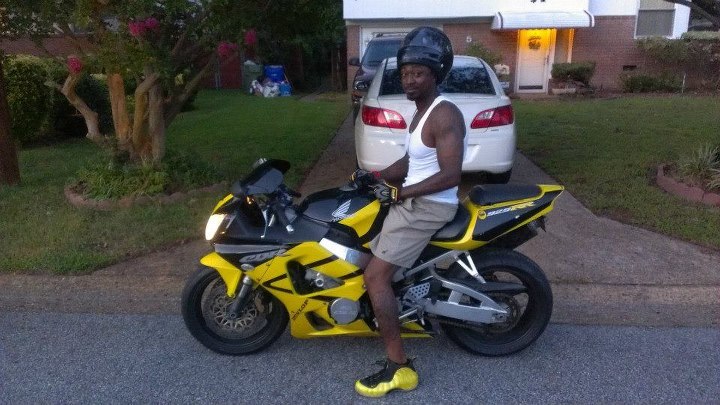 Date this gorgeous United States man Ali from Raleigh US12027