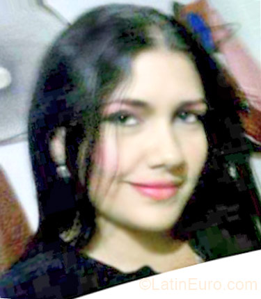 Date this young Colombia girl Jenny from Florencia CO8996