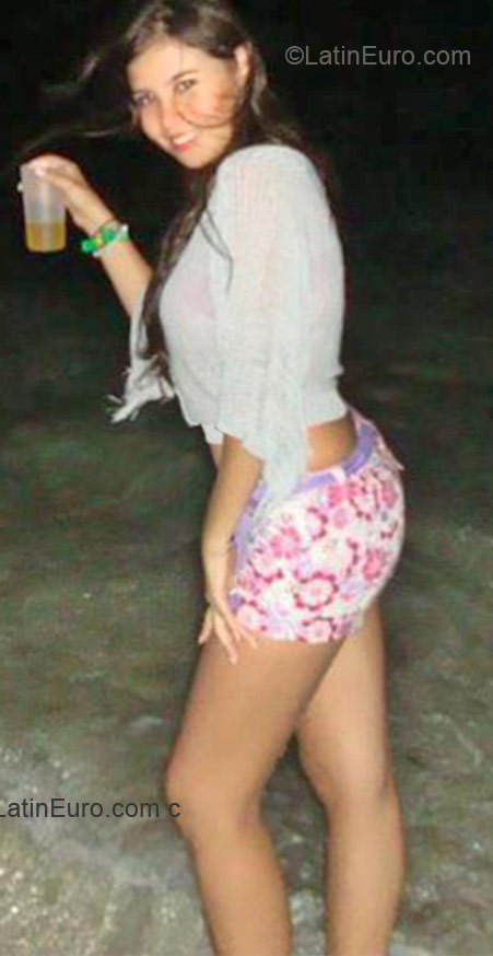Date this beautiful Colombia girl VANESSA from Cali (valle) CO9054