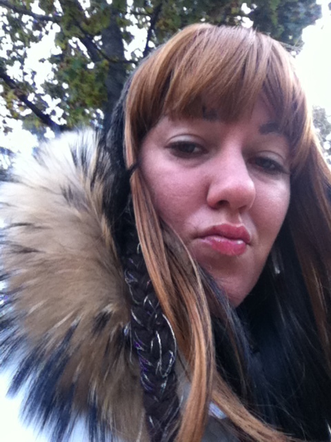 Date this charming United States girl Karmadusa from Milwaukee US12039