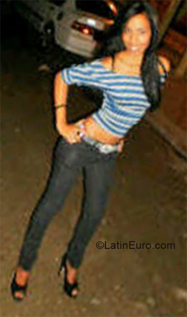 Date this delightful Dominican Republic girl Bianca from Santo Domingo DO10125