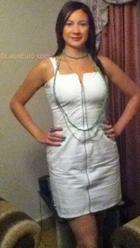 Date this fun Colombia girl Paola from Bucaramanga CO9025