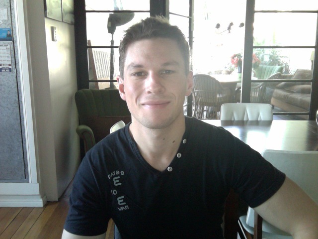 Date this happy Australia man Vinnie1988 from Brisbane AU216