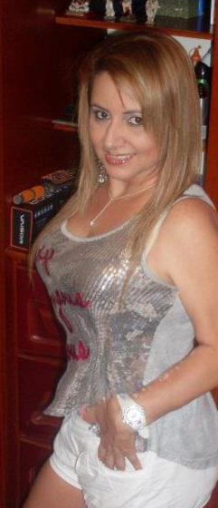 Date this hard body Colombia girl MARGY from Medellin CO9035