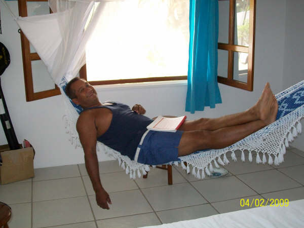 Date this funny Canada man Rogerio from Toronto CA466