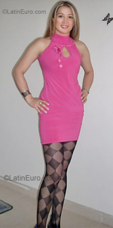 Date this young Colombia girl Alba Lucia from Bogota CO17947