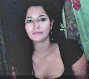 Date this charming Honduras girl Claudia from Roatan HN539