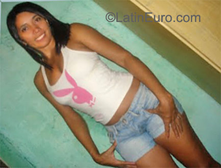 Date this attractive Brazil girl Francisca from Fortaleza BR6281