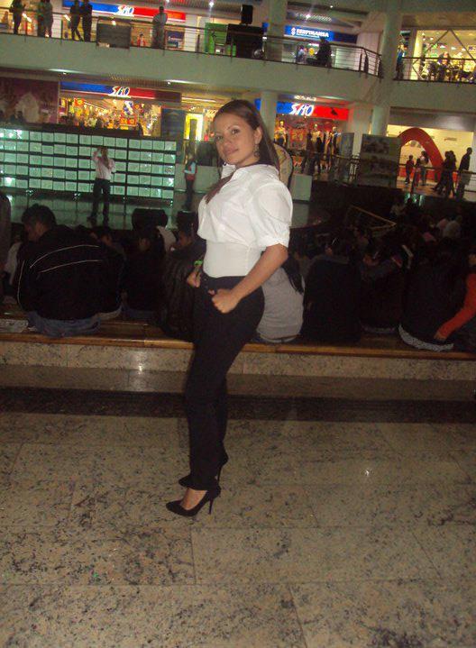 Date this gorgeous Colombia girl Lucero from Bogota CO9169