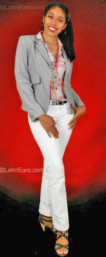 Date this georgeous Honduras girl Cindy from Tegucigalpa HN560