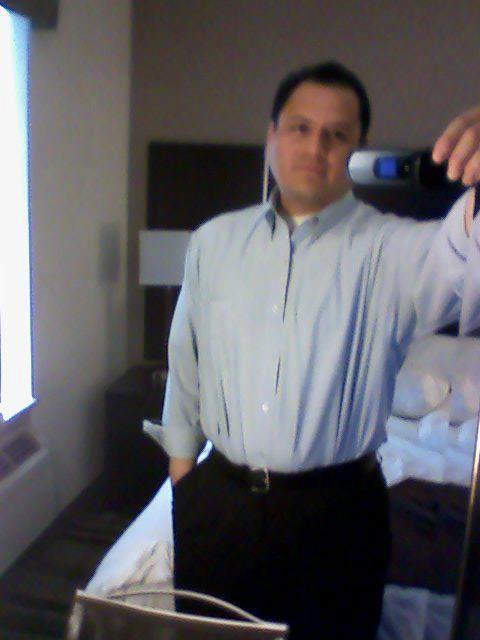 Date this pretty United States man Vicente from Queens US12201