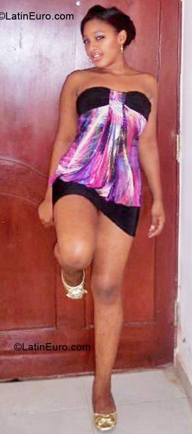 Date this good-looking Dominican Republic girl Maderlyn from Hato Mayor Del Rey DO10292