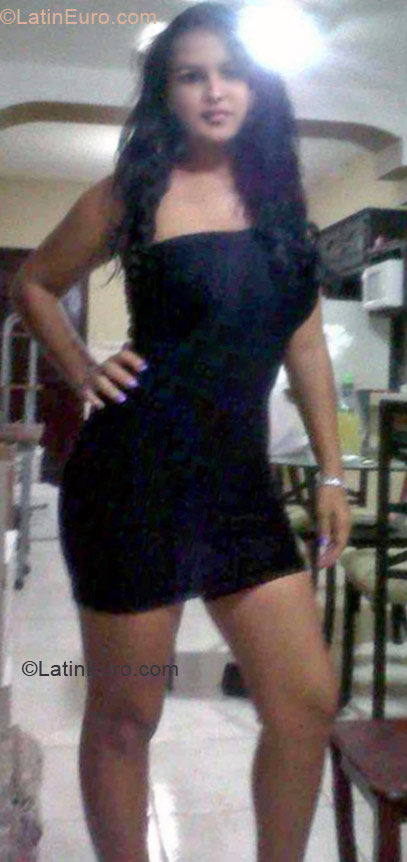 Date this sultry Honduras girl Dalila from San Pedro Sula HN1378