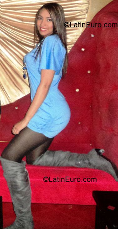 Date this cute Colombia girl Aileen from Bogotá CO9441