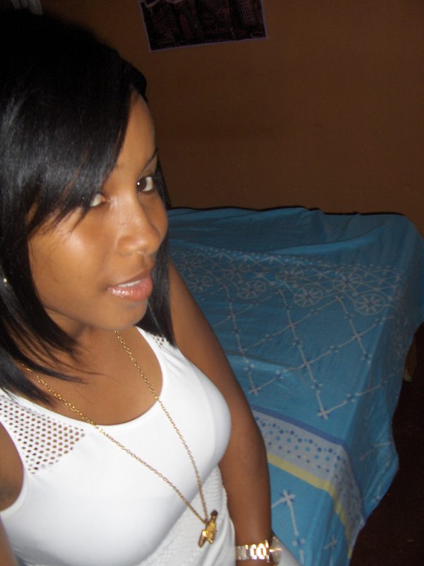 Date this gorgeous Dominican Republic girl Danerii from Santo Domingo DO10342