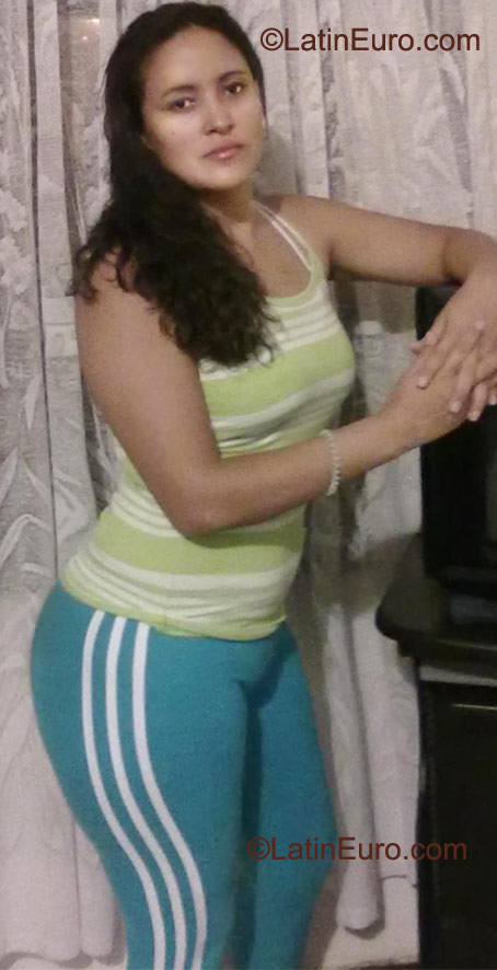 Date this passionate Colombia girl Zayda from Cali CO9320