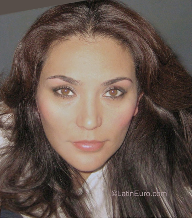 Date this georgeous Mexico girl Elva from Mexico City MX615