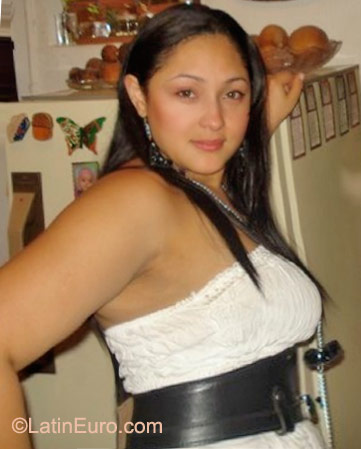 Date this pretty Colombia girl Eily from Medellin CO9355