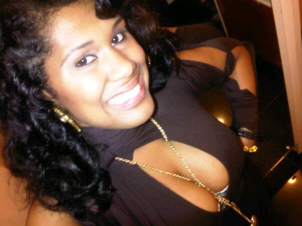 Date this charming Dominican Republic girl Chrisbell from Santiago DO10402