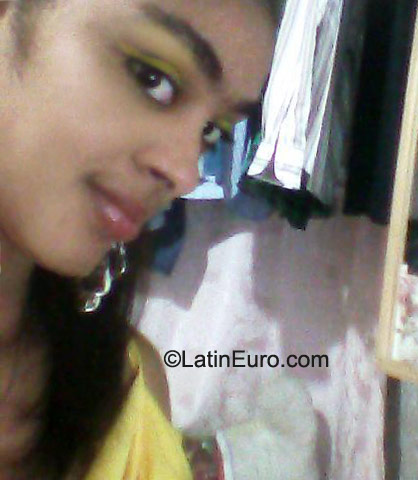 Date this voluptuous Dominican Republic girl Karla2 from Santo Domingo DO10425