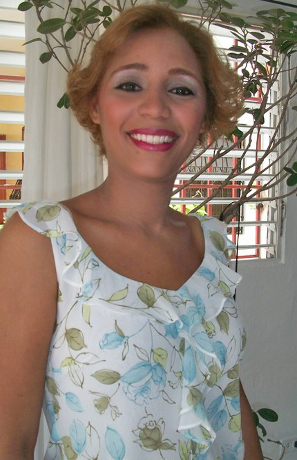 Date this georgeous Dominican Republic girl Reina from Dominican Republic DO10466