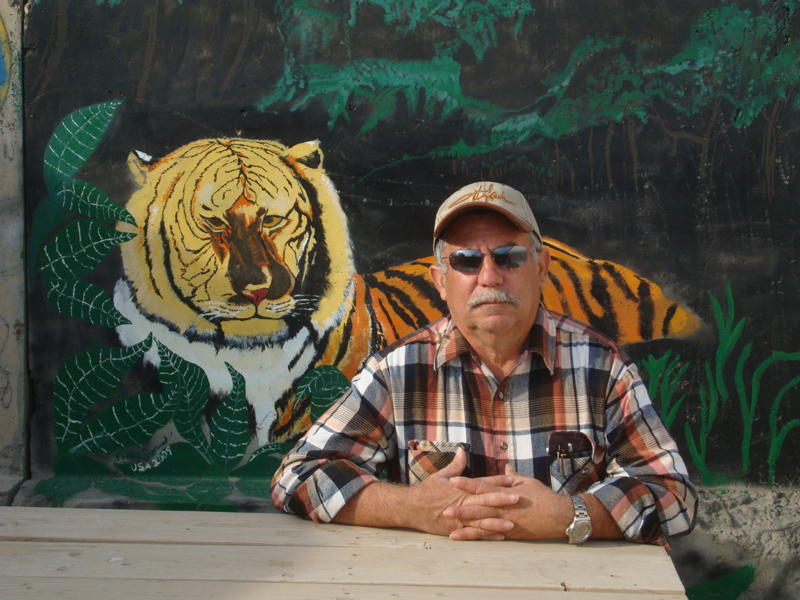 Date this athletic United States man Pesado from Fords US12392