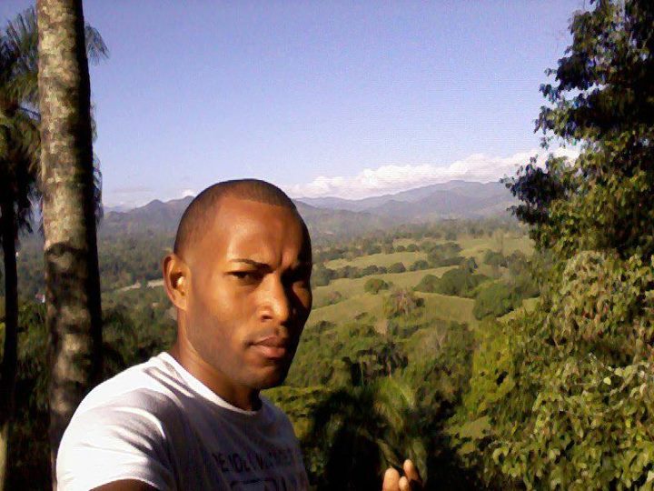 Date this fun United States man Trllty from High Point US12433