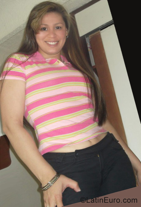 Date this happy Colombia girl PILARICA from Bogota CO9584