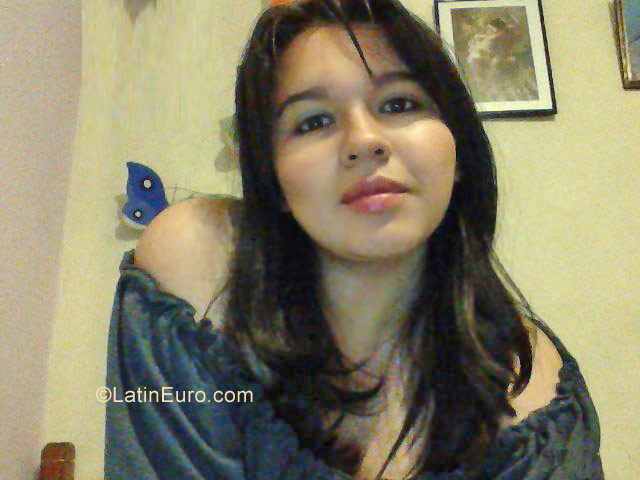 Date this happy Colombia girl Katherine from Bogota CO9589