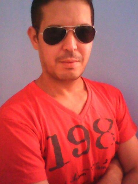 Date this sultry Brazil man Edizio from Sao Paulo BR6479