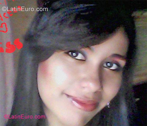 Date this fun Honduras girl Beya from Tegucigalpa HN618