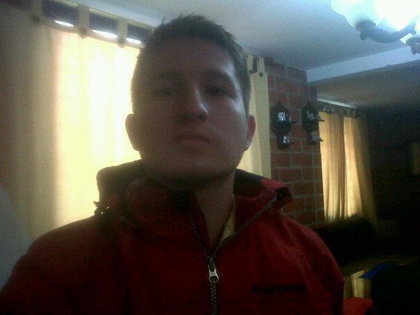 Date this hot Colombia man Luis from cali CO9626