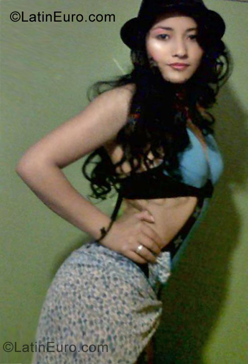 Date this young Colombia girl Mildrey from Bogota CO9645